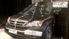 NCAP 2011 Honda CR-V side pole crash test photo