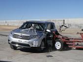 NCAP 2011 Toyota Highlander side crash test photo