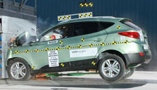 NCAP 2012 Hyundai Tucson front crash test photo