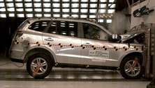 NCAP 2012 Hyundai Santa Fe front crash test photo
