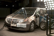 NCAP 2013 Honda Odyssey side crash test photo