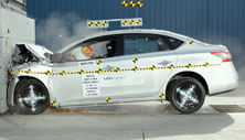 NCAP 2014 Nissan Sentra front crash test photo