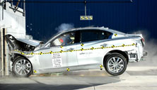 NCAP 2014 Infiniti Q50 front crash test photo
