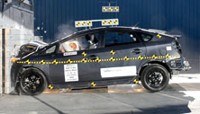 NCAP 2015 Toyota Prius front crash test photo