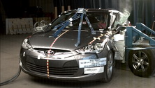 2015 Hyundai Veloster Side Crash Test
