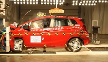 NCAP 2015 Honda Fit front crash test photo