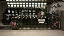 NCAP 2015 Ford Expedition front crash test photo