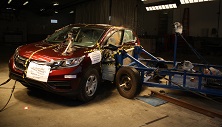 NCAP 2015 Honda CR-V side crash test photo