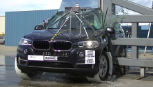 2016 BMW X5 eDrive Side Pole Crash Test