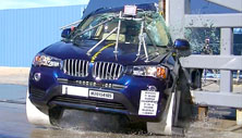 2016 BMW X3 Side Pole Crash Test