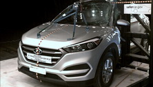 NCAP 2016 Hyundai Tucson side pole crash test photo