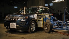 NCAP 2016 Ford Explorer side crash test photo