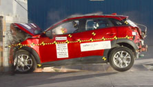 NCAP 2016 Mazda CX-3 front crash test photo