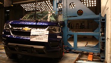 2016 Chevrolet Colorado Extended Cab Side Pole Crash Test