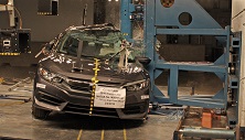 2016 Honda Civic Sedan Side Pole Crash Test