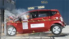 NCAP 2016 Nissan Versa Note front crash test photo
