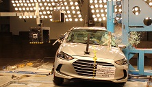 2017 Hyundai Elantra Side Pole Crash Test