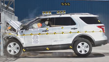NCAP 2018 Ford Explorer front crash test photo