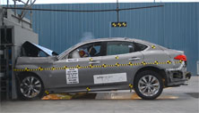 NCAP 2018 Infiniti Q70 front crash test photo