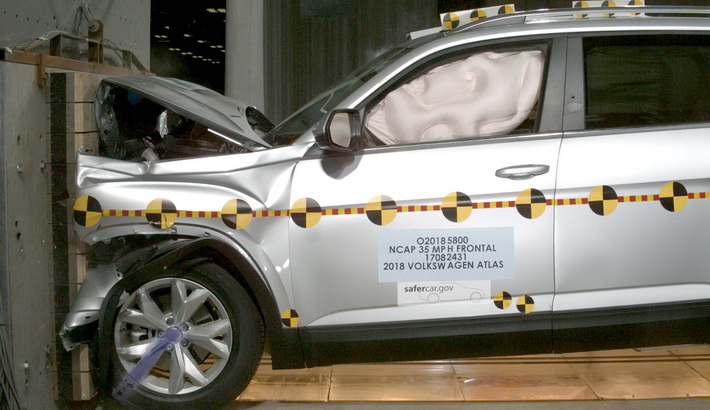 NCAP 2018 Volkswagen Atlas front crash test photo