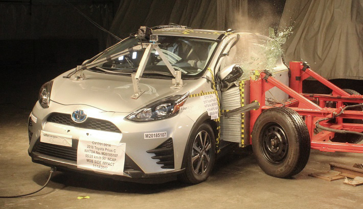 2018 Toyota Prius c Side Crash Test