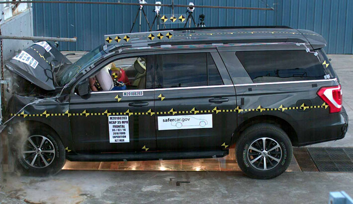NCAP 2018 Ford Expedition front crash test photo
