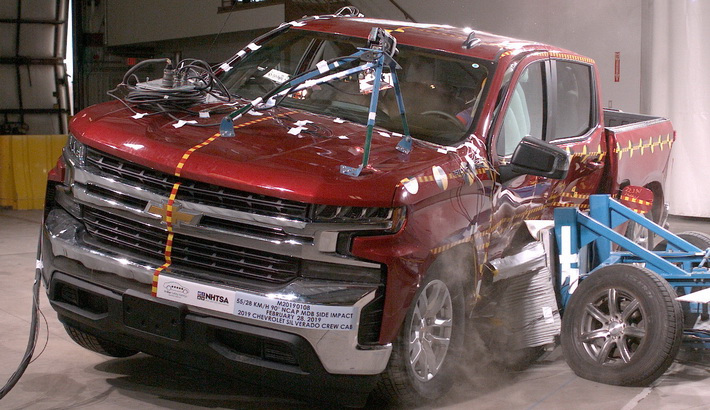 NCAP 2019 Chevrolet Silverado 1500 side crash test photo