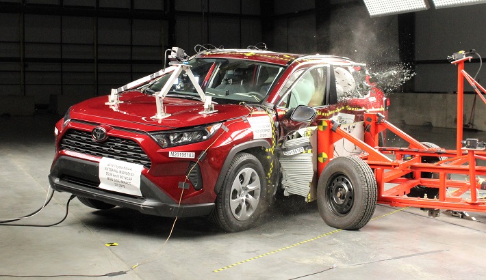 2019 Toyota RAV4 Side Crash Test