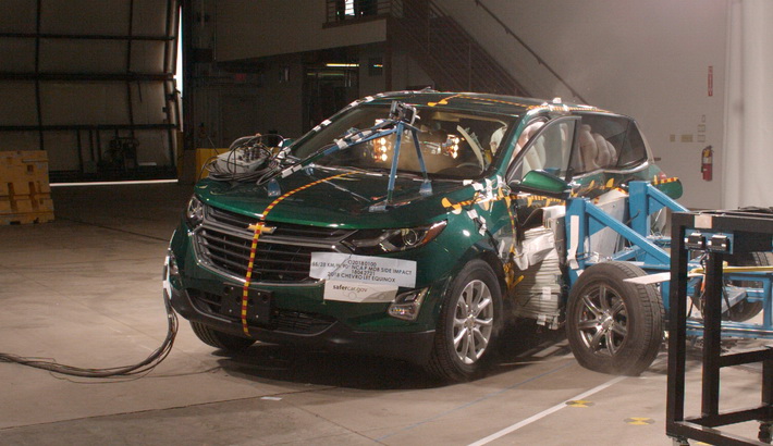 NCAP 2020 Chevrolet Equinox side crash test photo