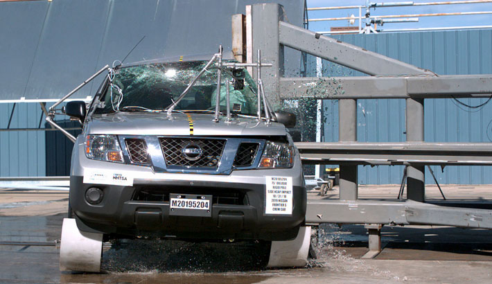 NCAP 2020 Nissan Frontier side pole crash test photo