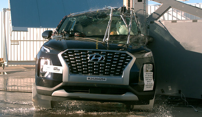 2020 Hyundai Palisade Side Pole Crash Test