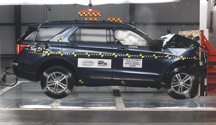 NCAP 2020 Ford Explorer front crash test photo