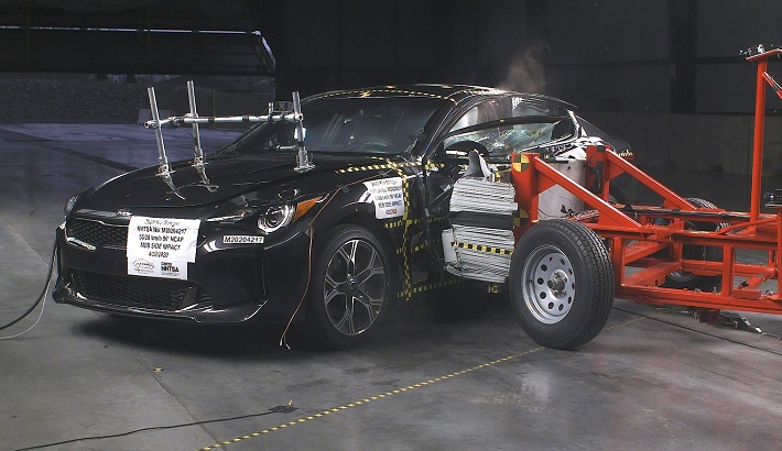 NCAP 2020 Kia Stinger side crash test photo