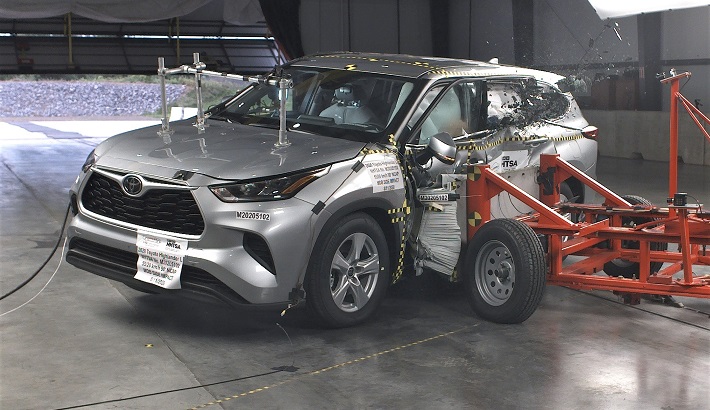 NCAP 2020 Toyota Highlander Hybrid side crash test photo