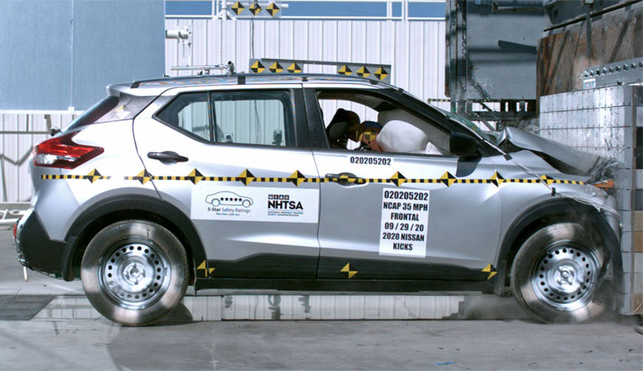 NCAP 2020 Nissan Kicks front crash test photo