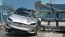 NCAP 2021 Tesla Model X side pole crash test photo