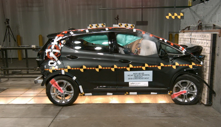 NCAP 2021 Chevrolet Bolt front crash test photo