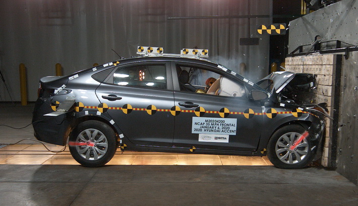 NCAP 2021 Hyundai Accent front crash test photo