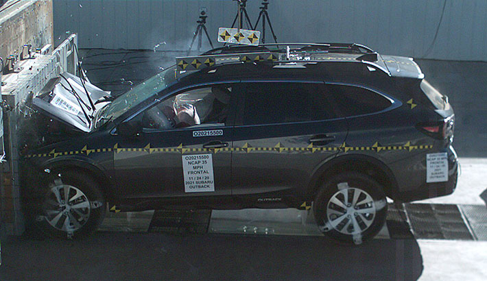 NCAP 2021 Subaru Outback front crash test photo