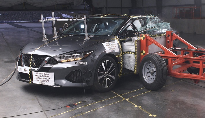 2021 Nissan Maxima Side Crash Test