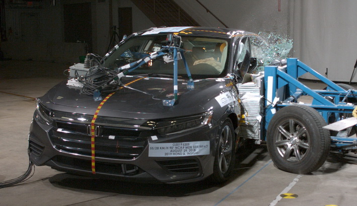 2022 Honda Insight Side Crash Test
