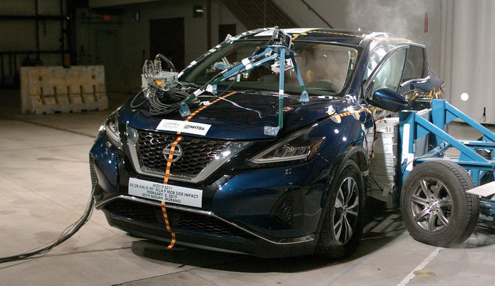 2022 Nissan Murano Side Crash Test