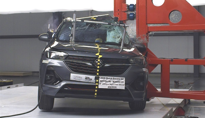 2022 Chevrolet Trailblazer Side Pole Crash Test
