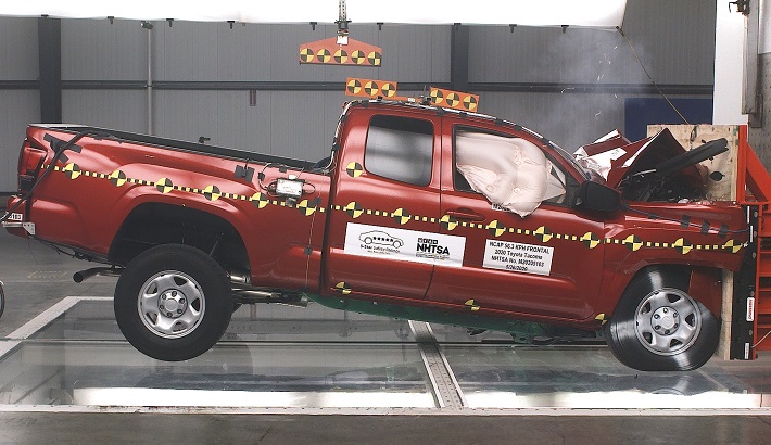 NCAP 2022 Toyota Tacoma front crash test photo