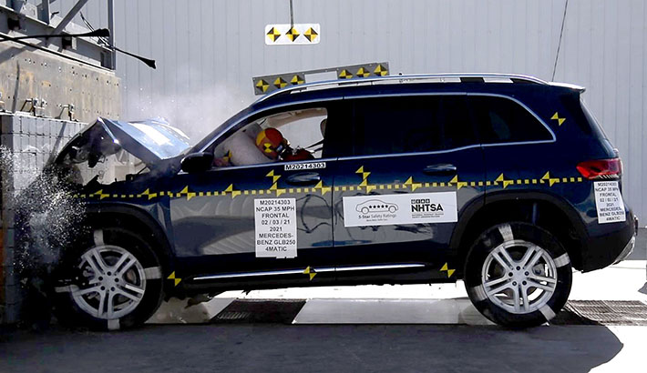 2022 Mercedes-Benz GLB-Class SUV FWD Front Crash