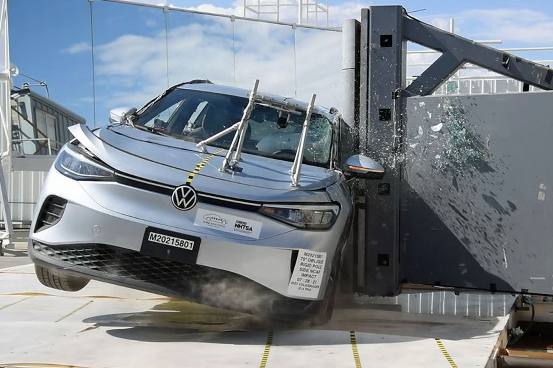 2022 Volkswagen ID.4 Side Pole Crash Test