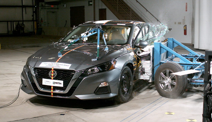 2022 Nissan Altima Side Crash Test