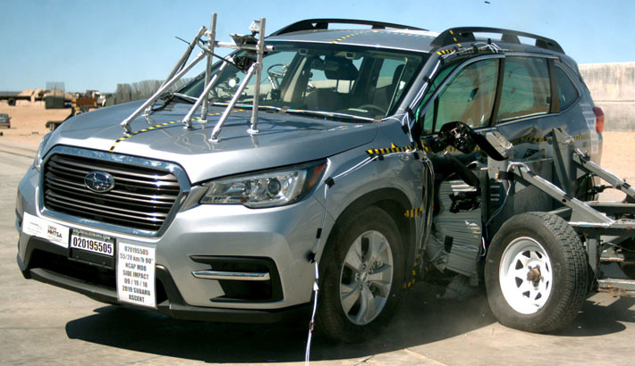 NCAP 2023 Subaru Ascent side crash test photo