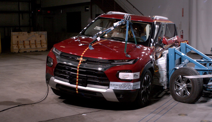 2023 Chevrolet Trailblazer SUV FWD Side Crash