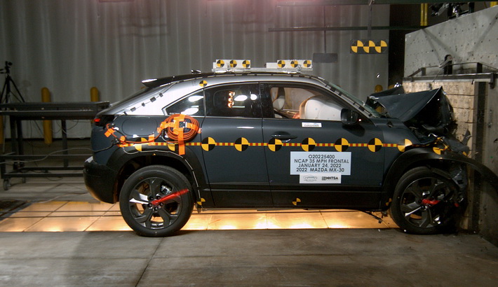 2023 Mazda MX-30 5 HB FWD Front Crash